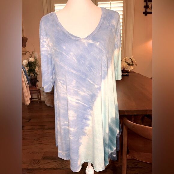Lane Bryant Aqua Blue Tie-Dye Swing Tunic Top V-Neck Perfect Sleeve Plus 14/16 - Picture 2 of 7